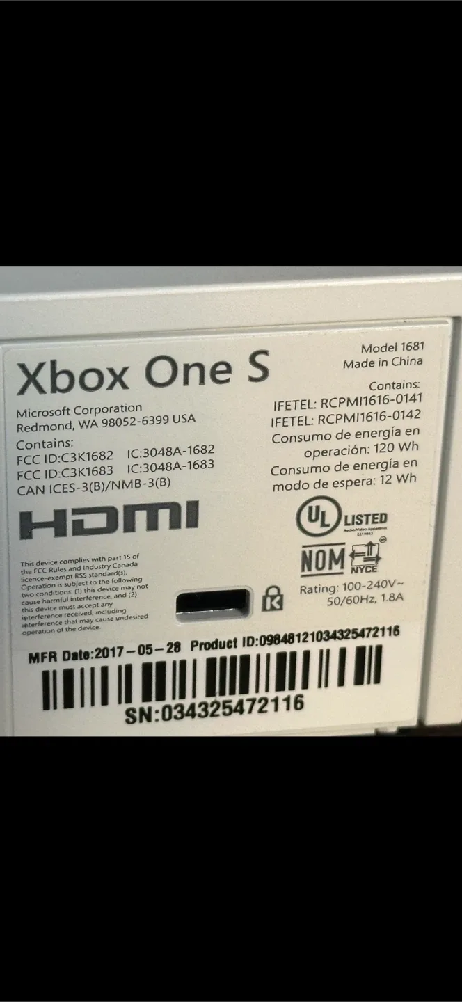 Xbox One S Console with 2 Controllers image indicator(8)