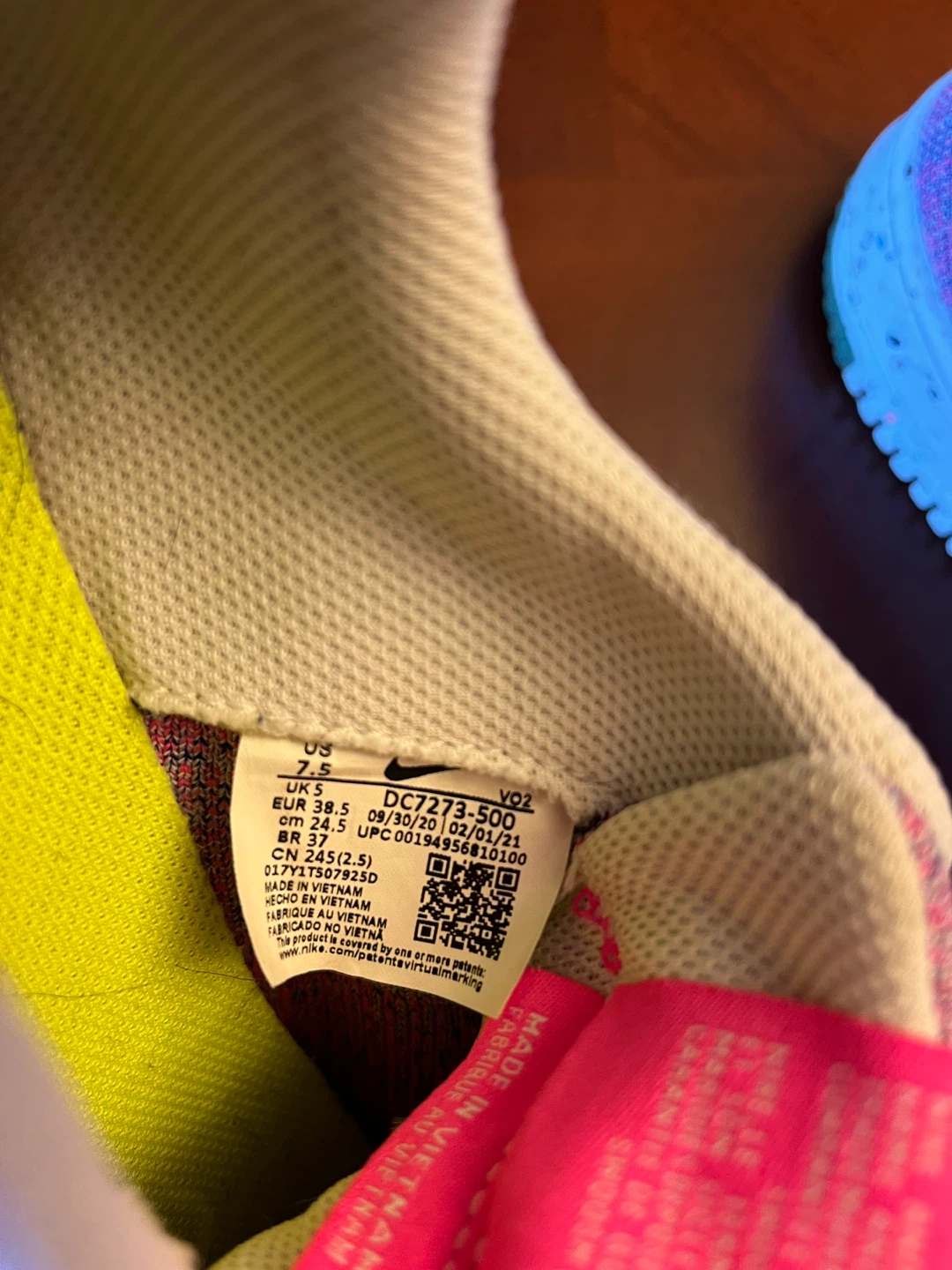 Nike women 7.5 Air Force 1 Low Crater Flyknit sneakers pink - photo 5