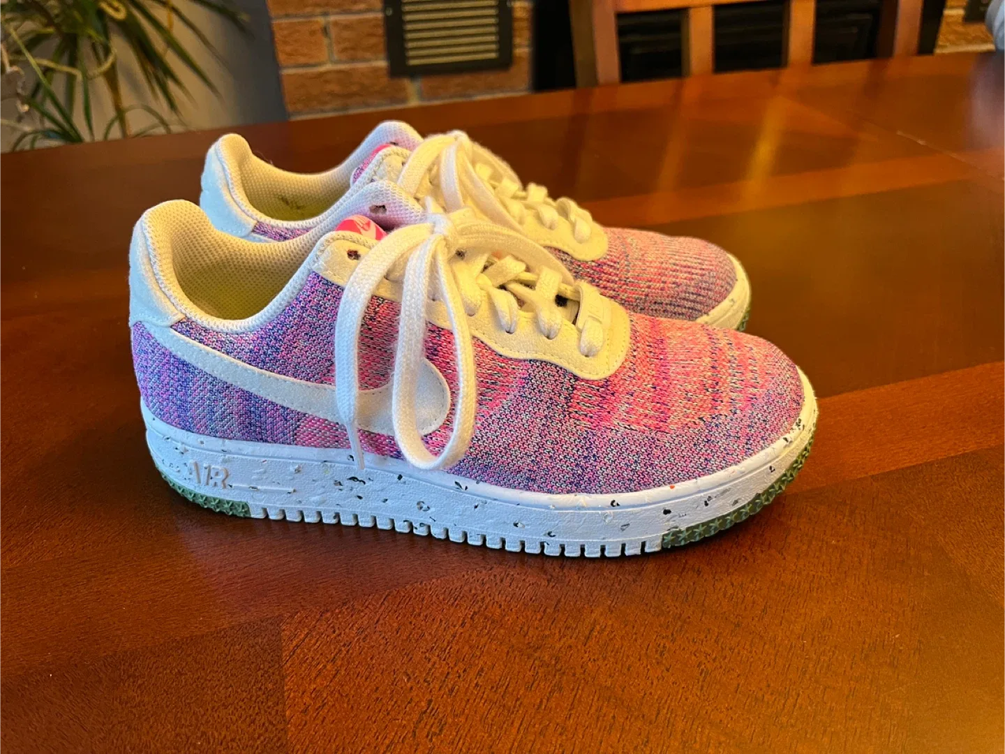 Nike women 7.5 Air Force 1 Low Crater Flyknit sneakers pink