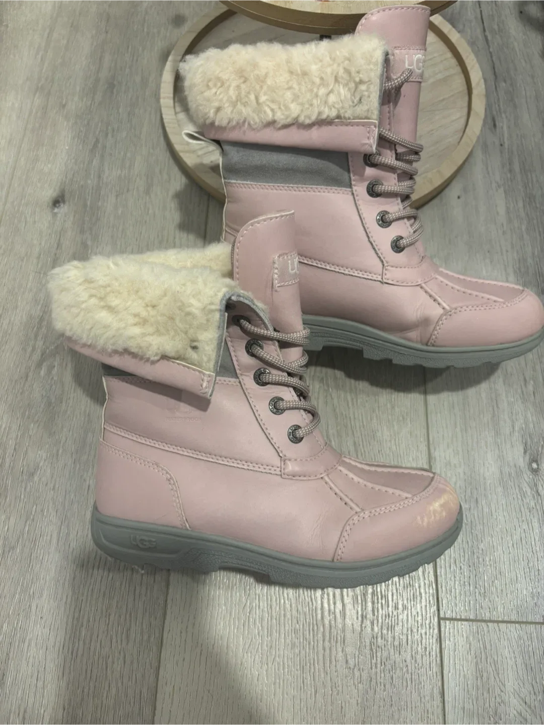 UGG Pink Leather Boots image indicator(2)