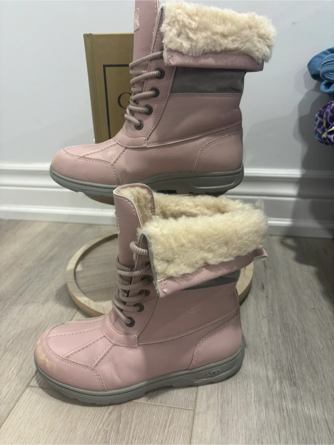 UGG Pink Leather Boots image indicator(3)
