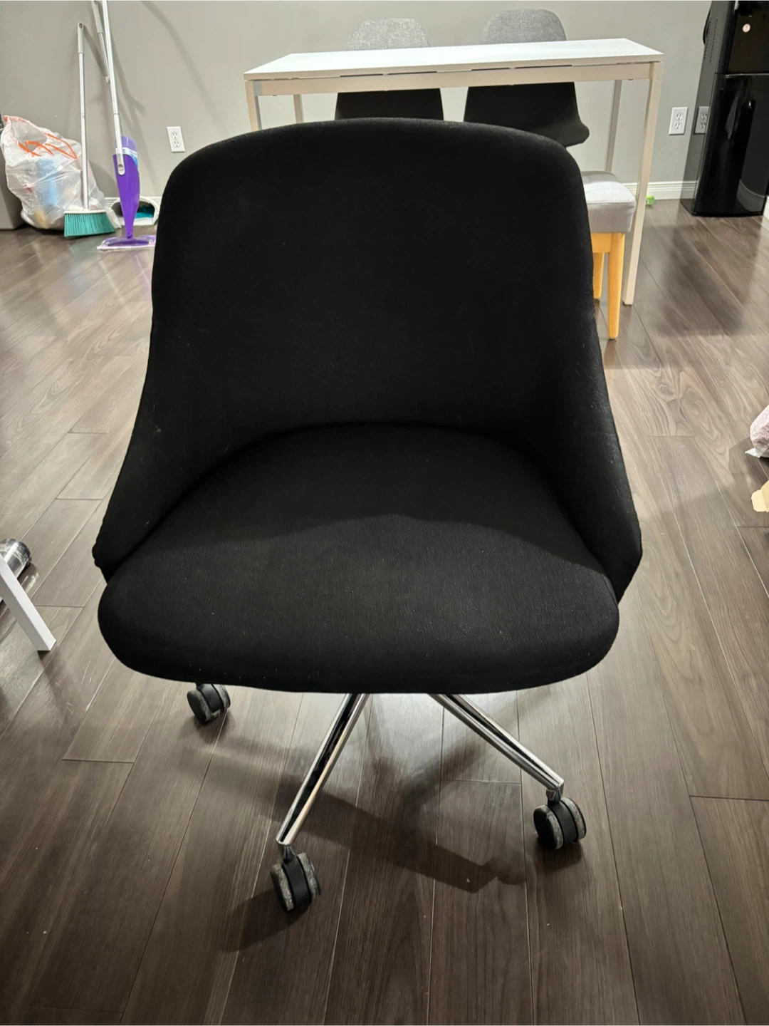 Black Swivel Office Chair