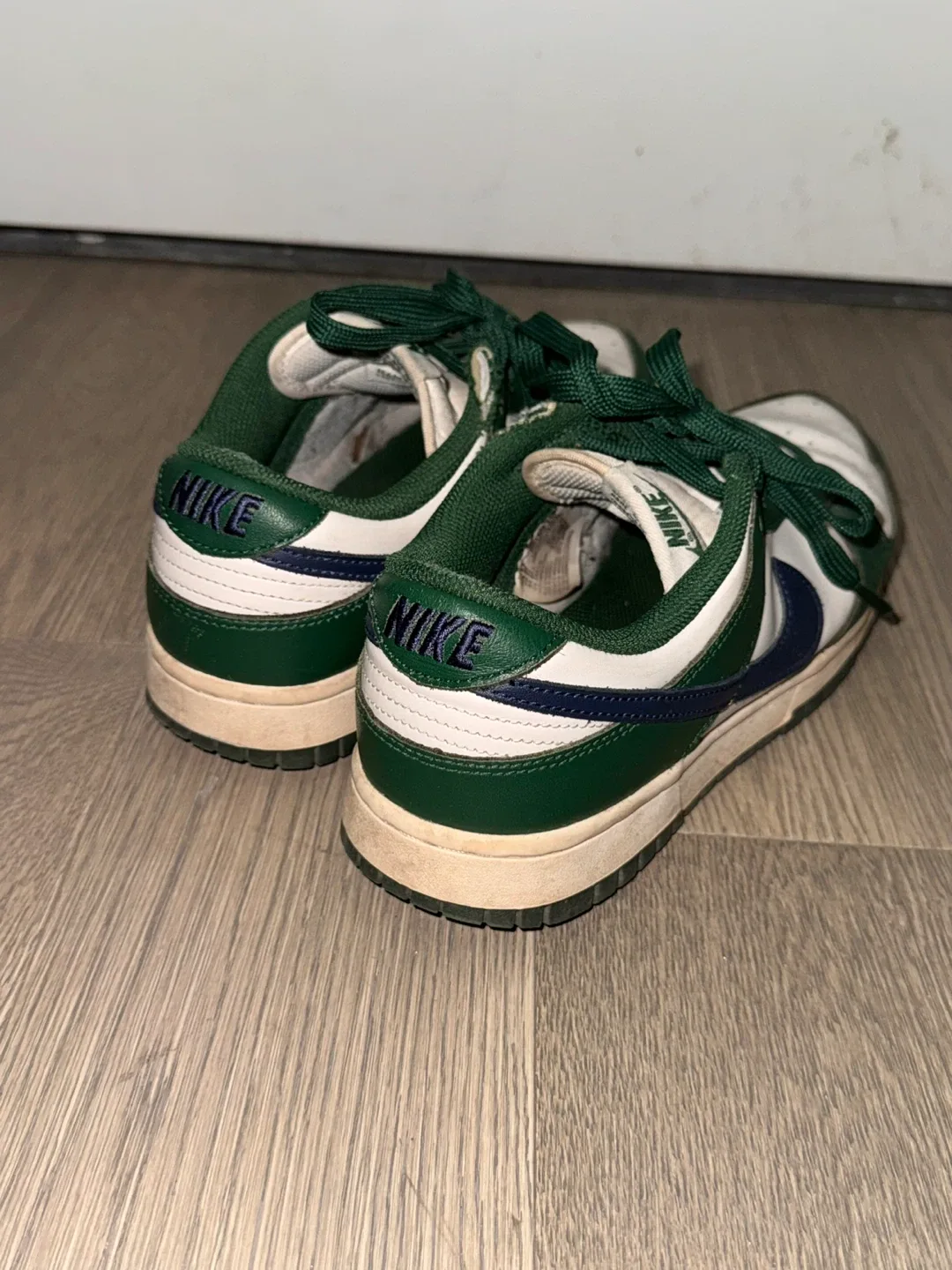 Nike Dunk Low Green/White Sneakers image indicator(2)