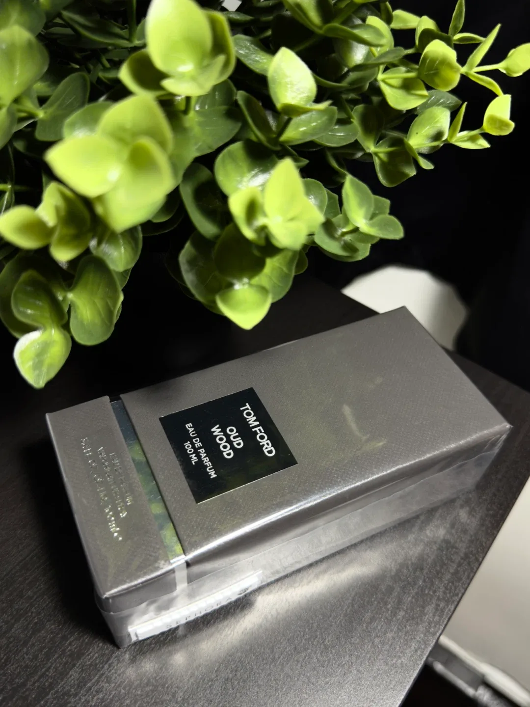 Tom Ford Oud Wood Eau de Parfum 100 mL — Brand New image indicator(3)