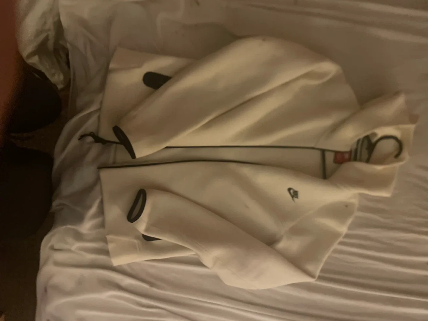 Nike Tech Fleece Hoodie - Size M - Cream image indicator(2)