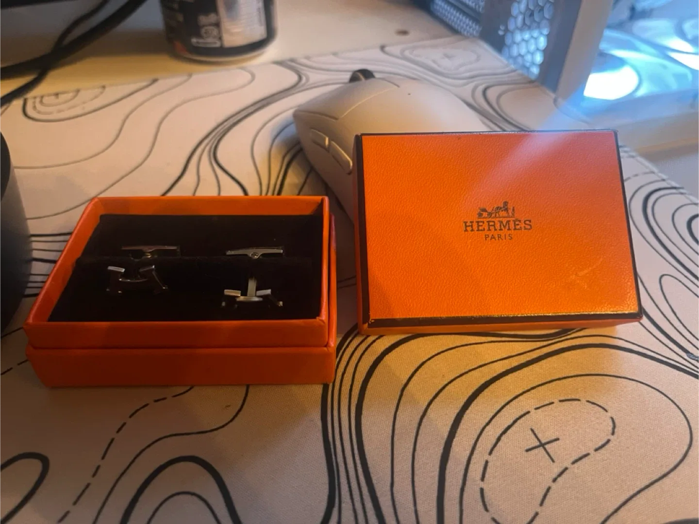 Hermès Cufflinks with Box