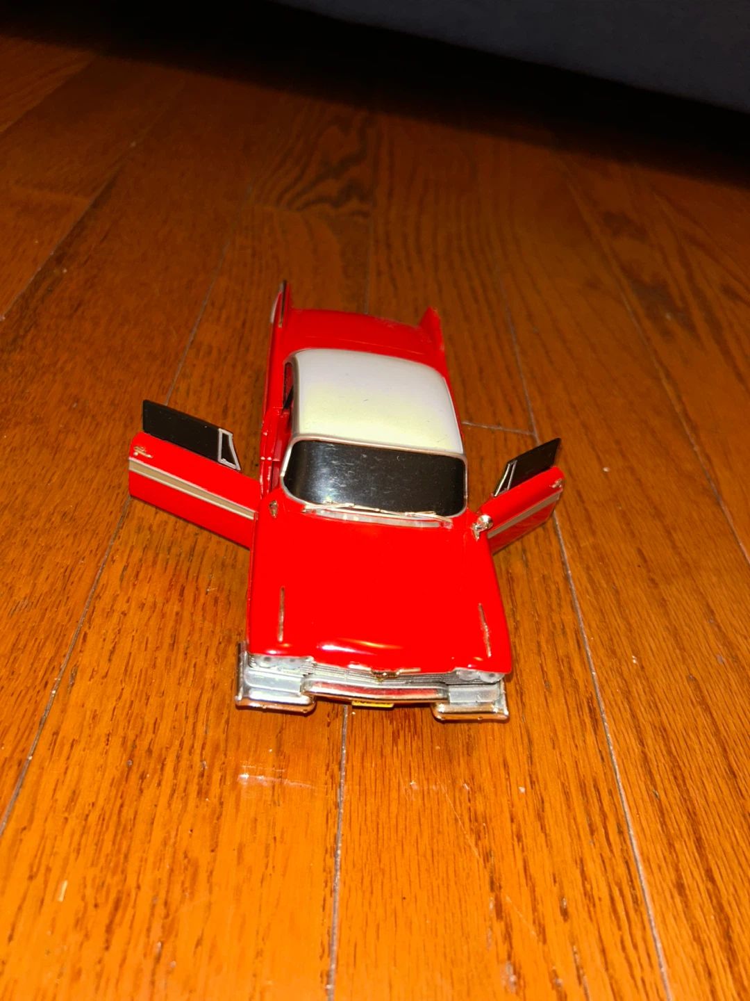 Red 1958 Plymouth Fury Diecast Model Car - photo 2