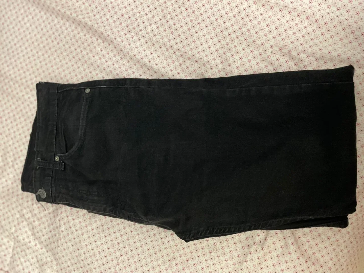 Assorted Men's Pants image indicator(2)