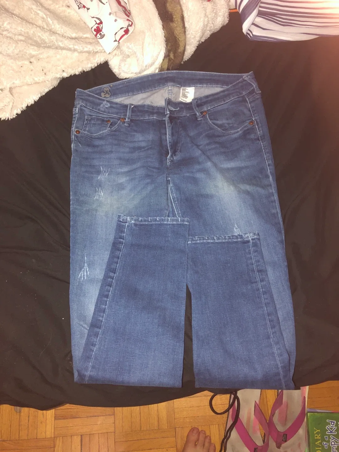 H&M Skinny Ankle Jeans - Size 29 thumbnail
