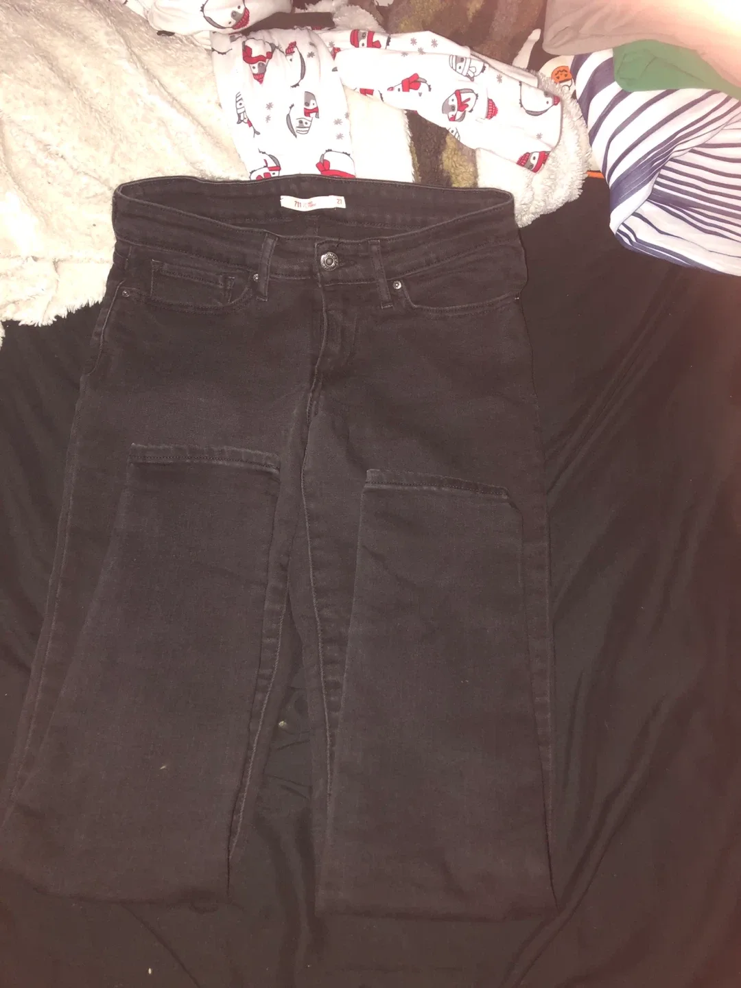 Levi's 711 Skinny Jeans - Size 27 thumbnail