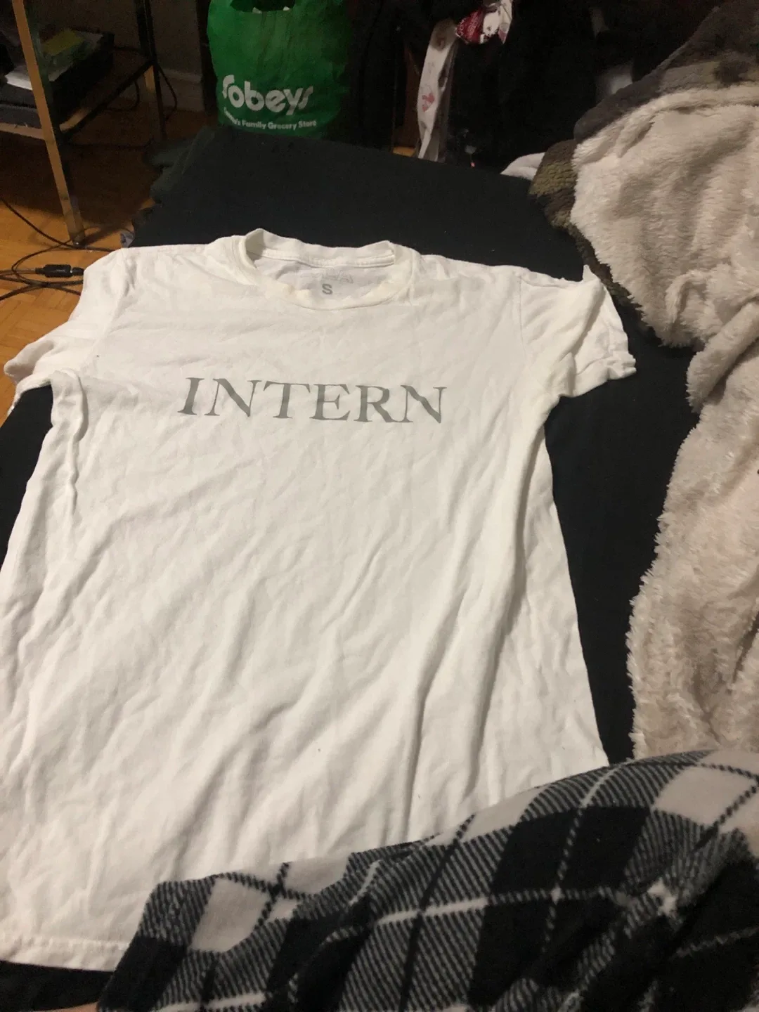 Intern White T-shirt Size S thumbnail