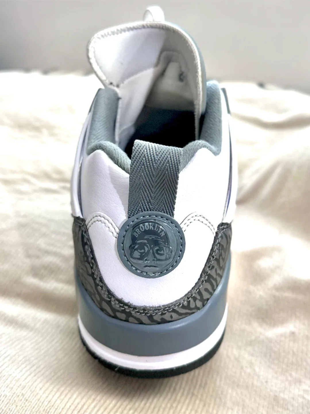 Nike Air Jordan Spizike Low Grey White. Mens Size 9.5 Elephant image indicator(9)