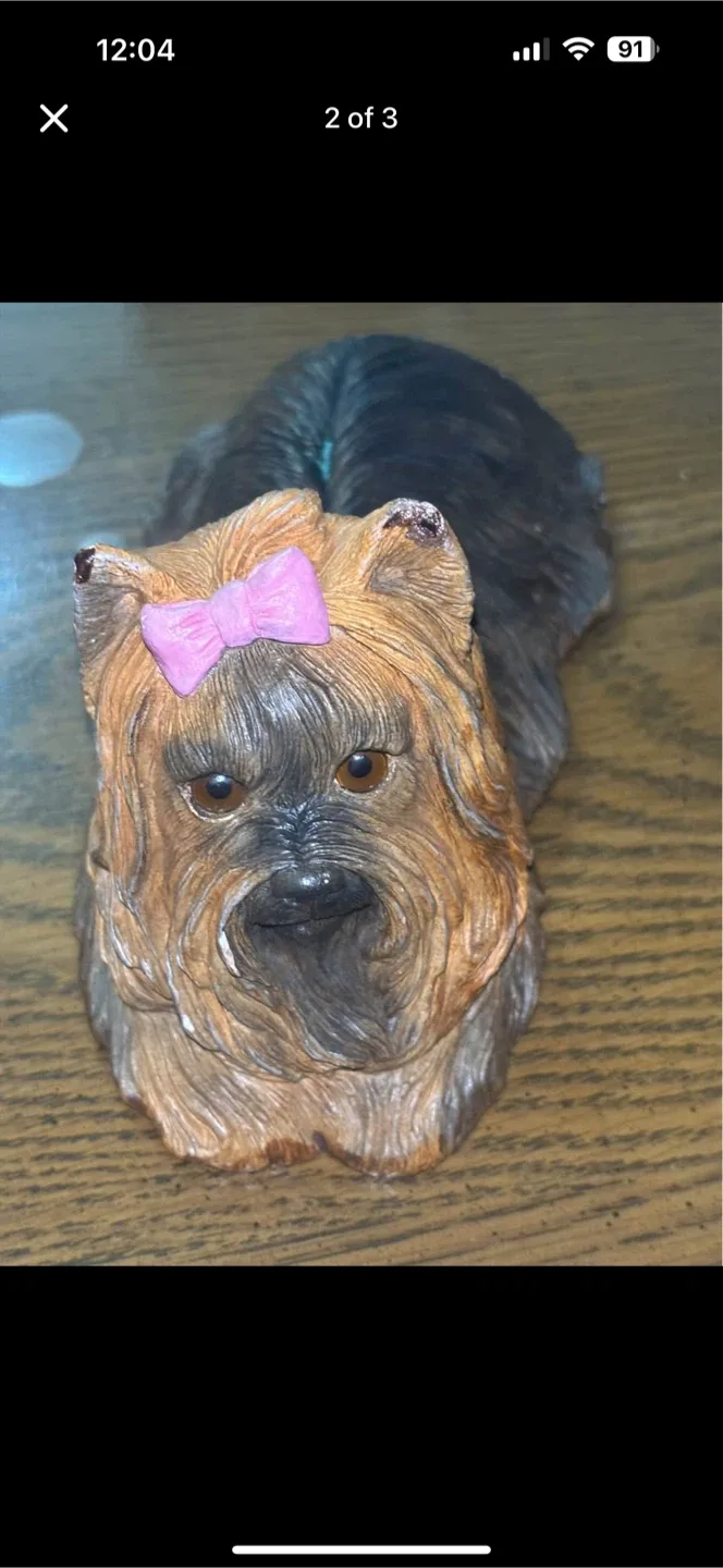 Yorkshire Terrier Figurine with Pink Bow image indicator(3)