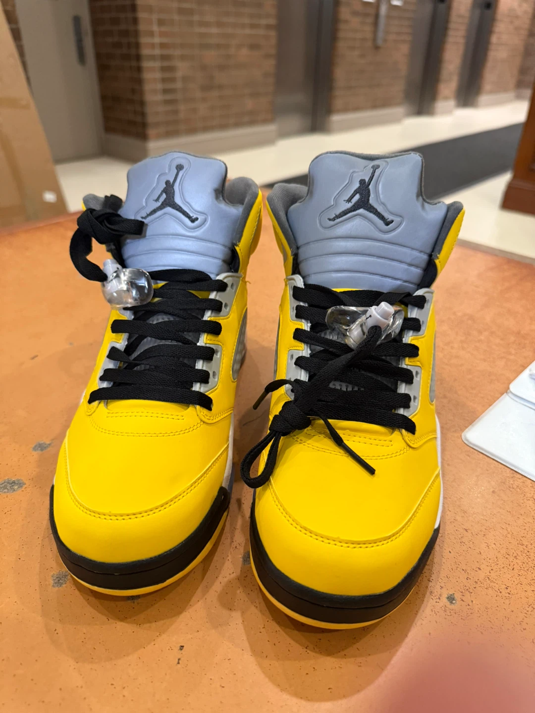 Jordan Tokyo  5 Retro not Low Yellow - photo 3