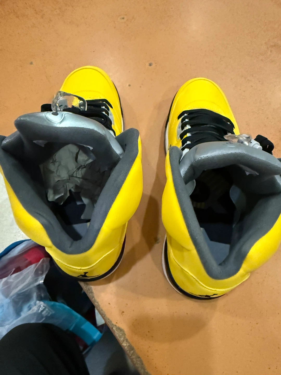 Jordan Tokyo  5 Retro not Low Yellow - photo 4