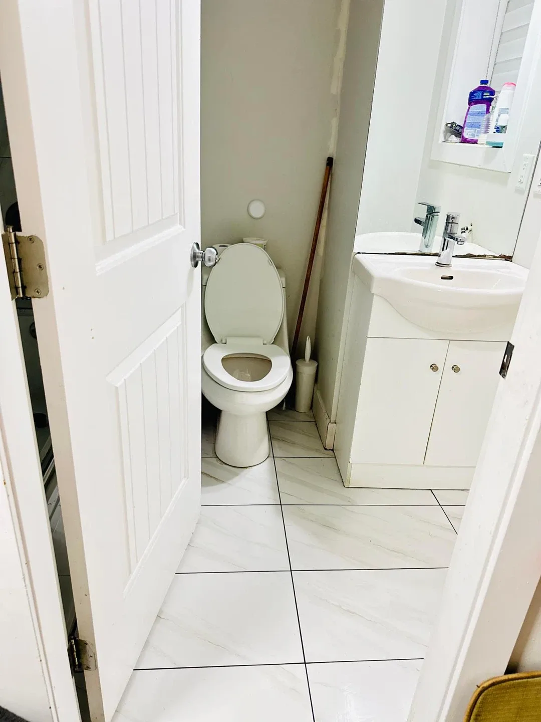 Room for rent image indicator(10)