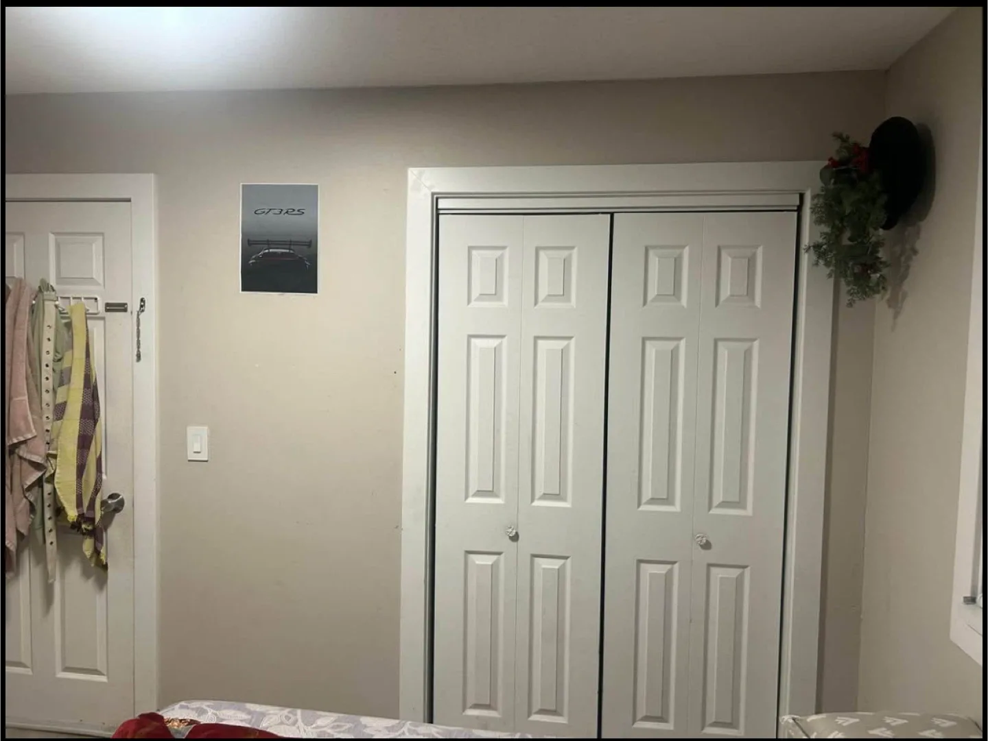 Room for rent image indicator(3)