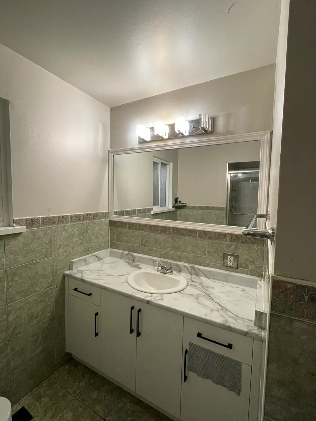 Room for rent image indicator(9)