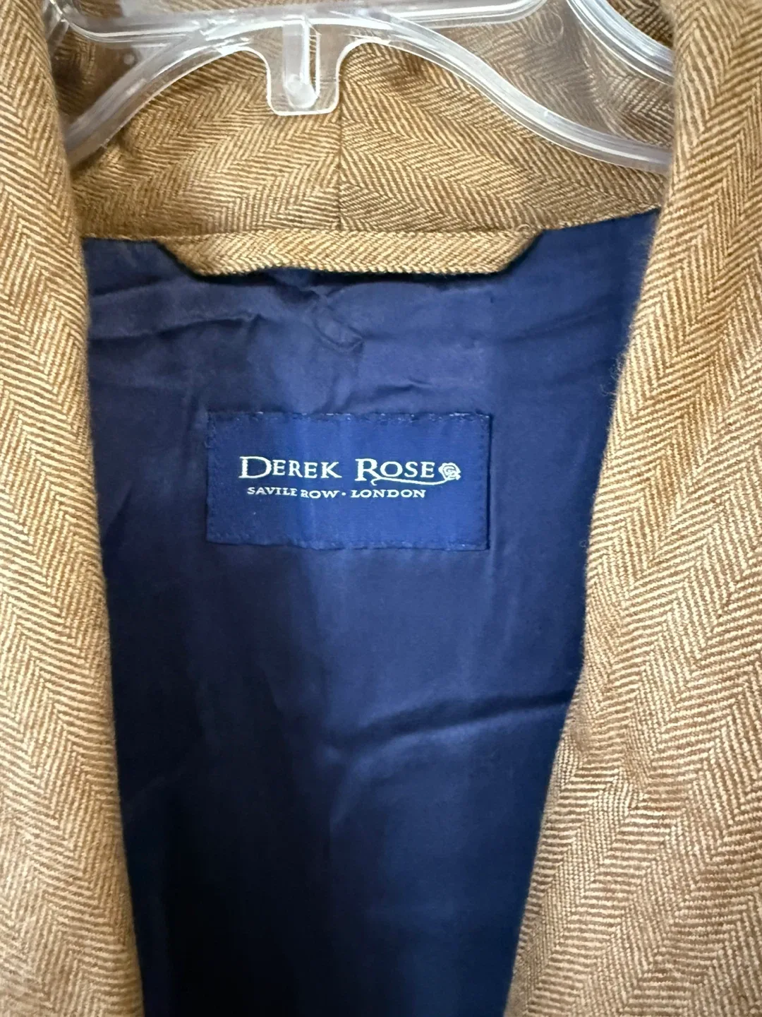 Derek Rose Duke Cashmere and Silk (Loro Piana) Dressing Gown image indicator(5)