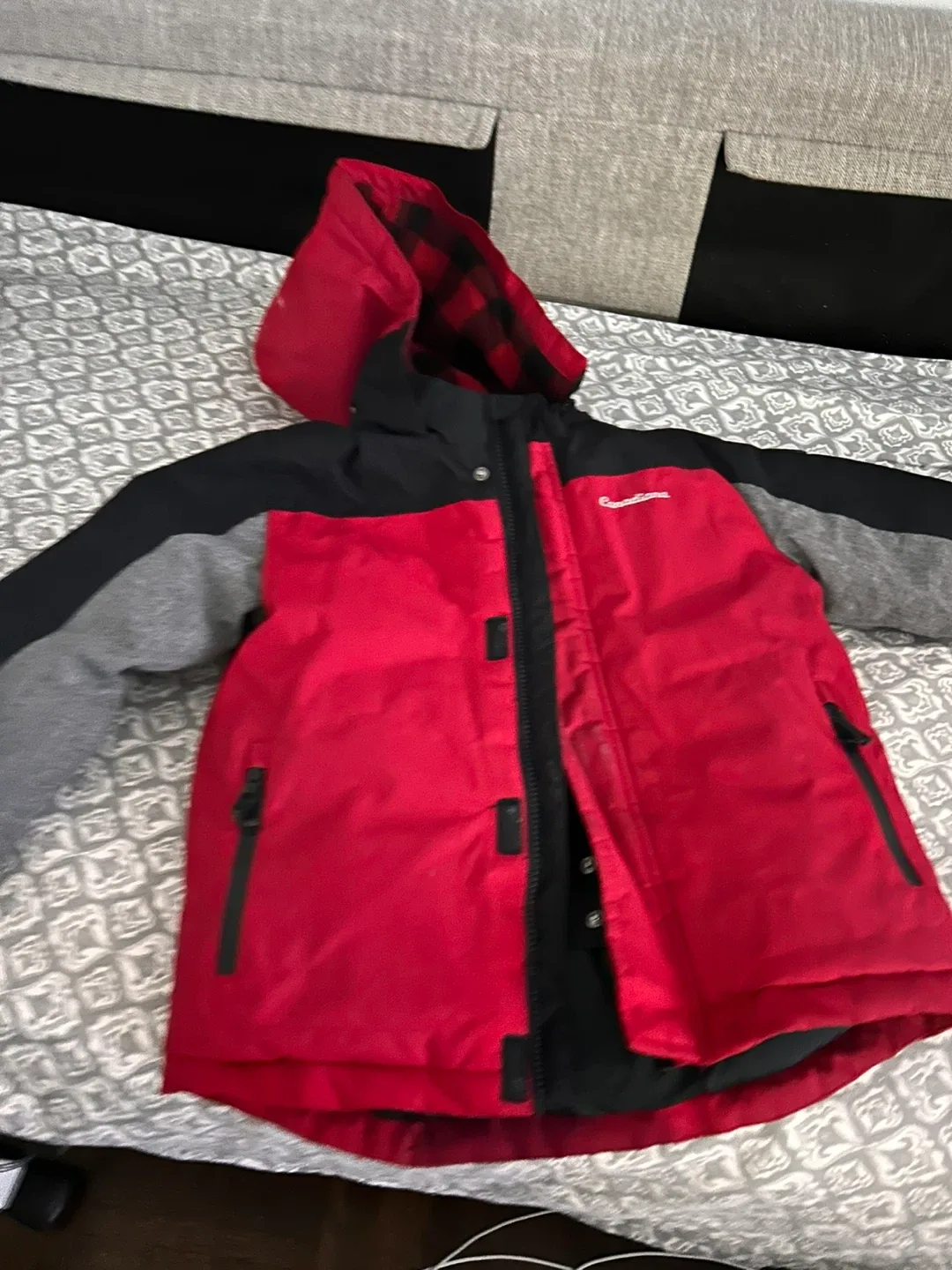 Canadiana Kids' Winter Jacket Size S (6) image indicator(5)