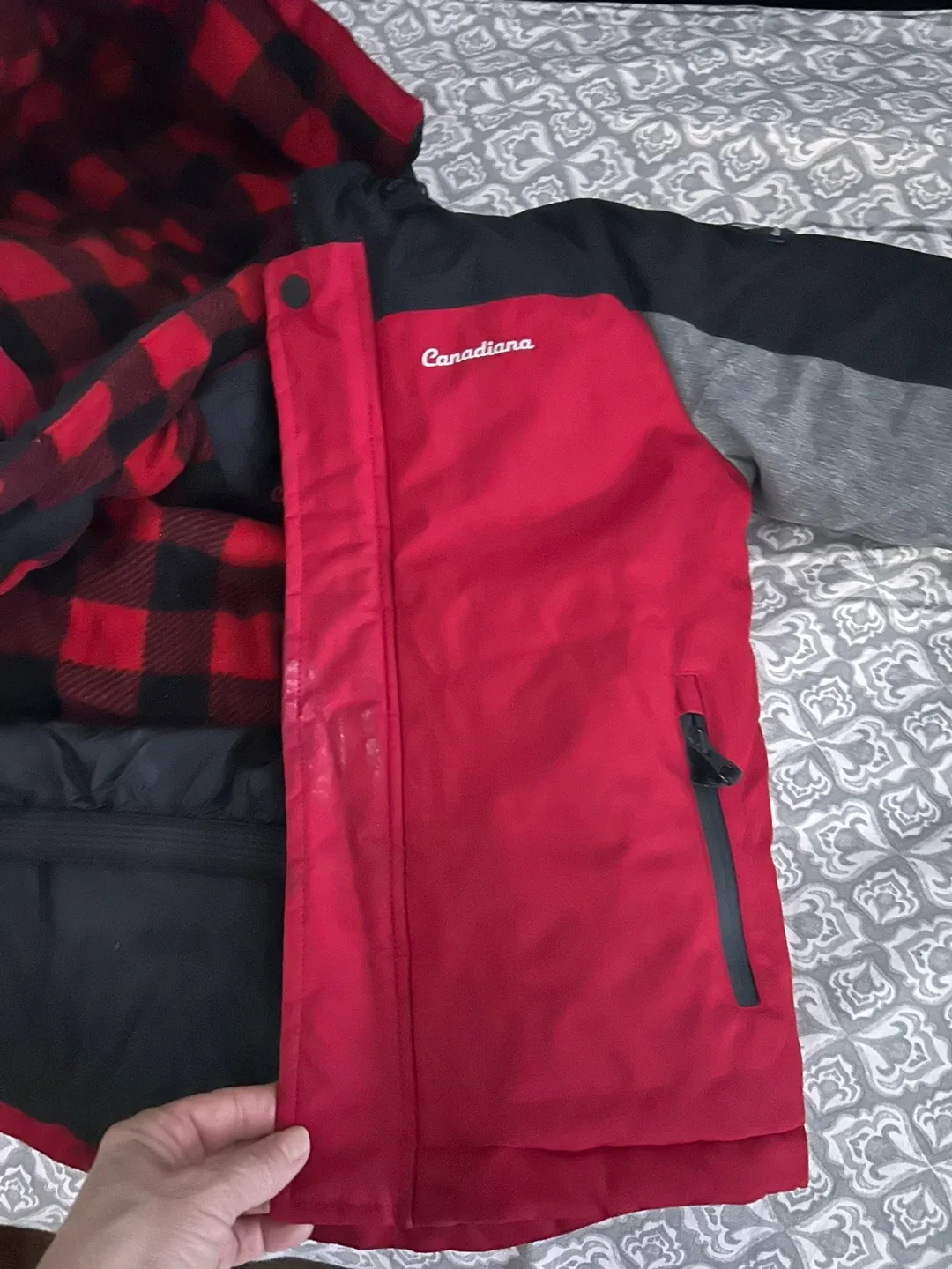 Canadiana Kids' Winter Jacket Size S (6) image indicator(8)