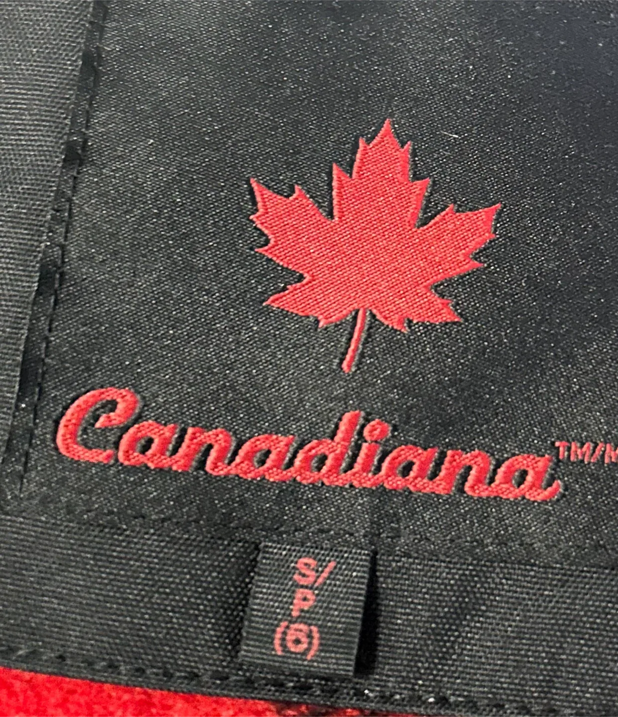 Canadiana Kids' Winter Jacket Size S (6) image indicator(10)
