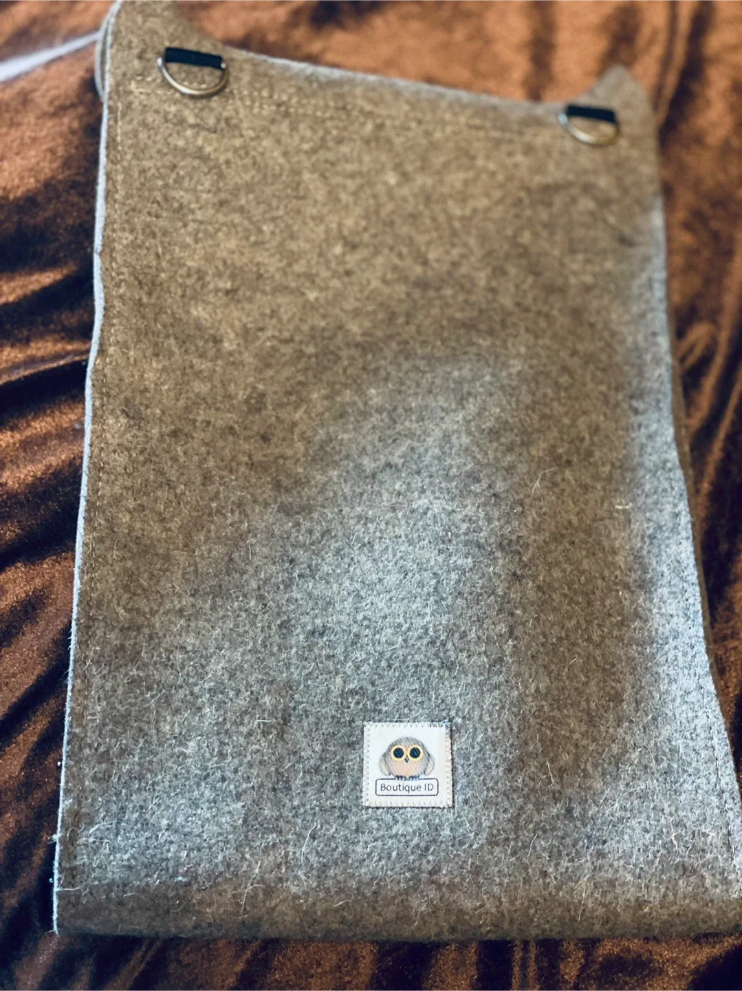 Boutique 1D Gray Felt Laptop Case image indicator(4)