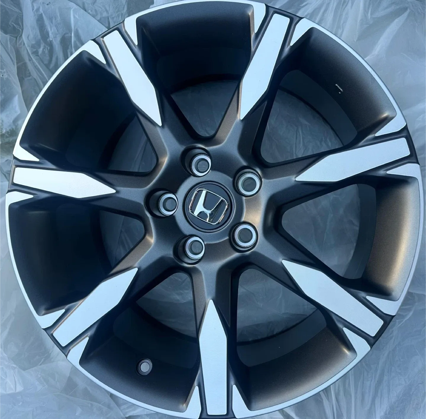 Original brand new Honda Civic/CRV/HRV/Ford maverick rims image indicator(4)