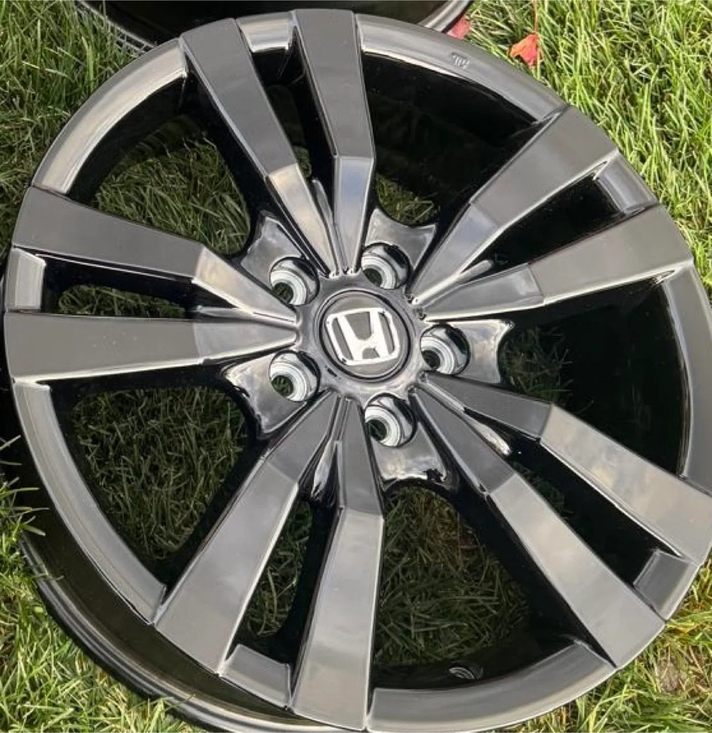 Original brand new Honda Civic/CRV/HRV/Ford maverick rims image indicator(3)