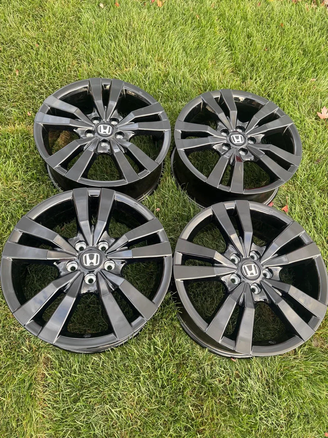 Original brand new Honda Civic/CRV/HRV/Ford maverick rims image indicator(2)