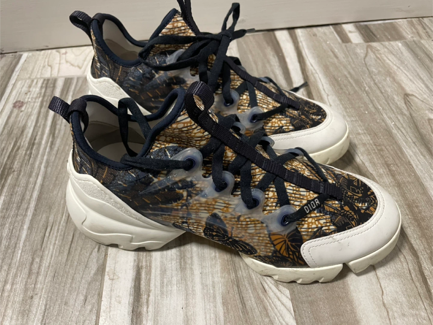 Christian Dior Women Sneakers Size 39