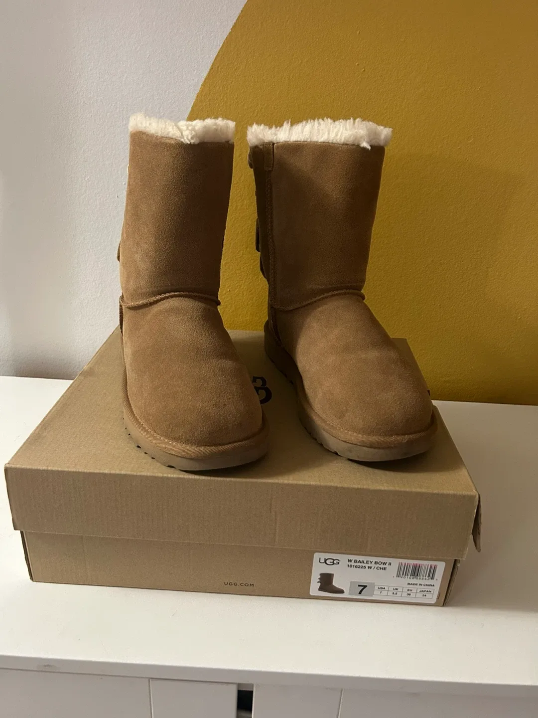 UGG Bailey Bow II Chestnut Boots - Women's Size 7 thumbnail