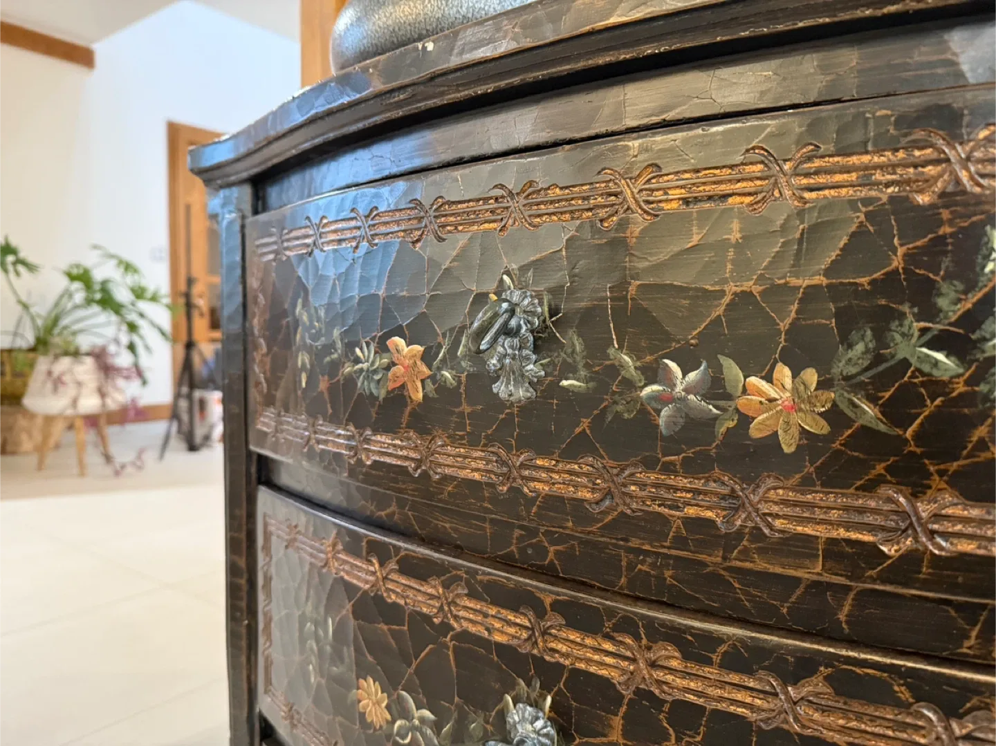 Antique Style Floral Accent Cabinet image indicator(2)