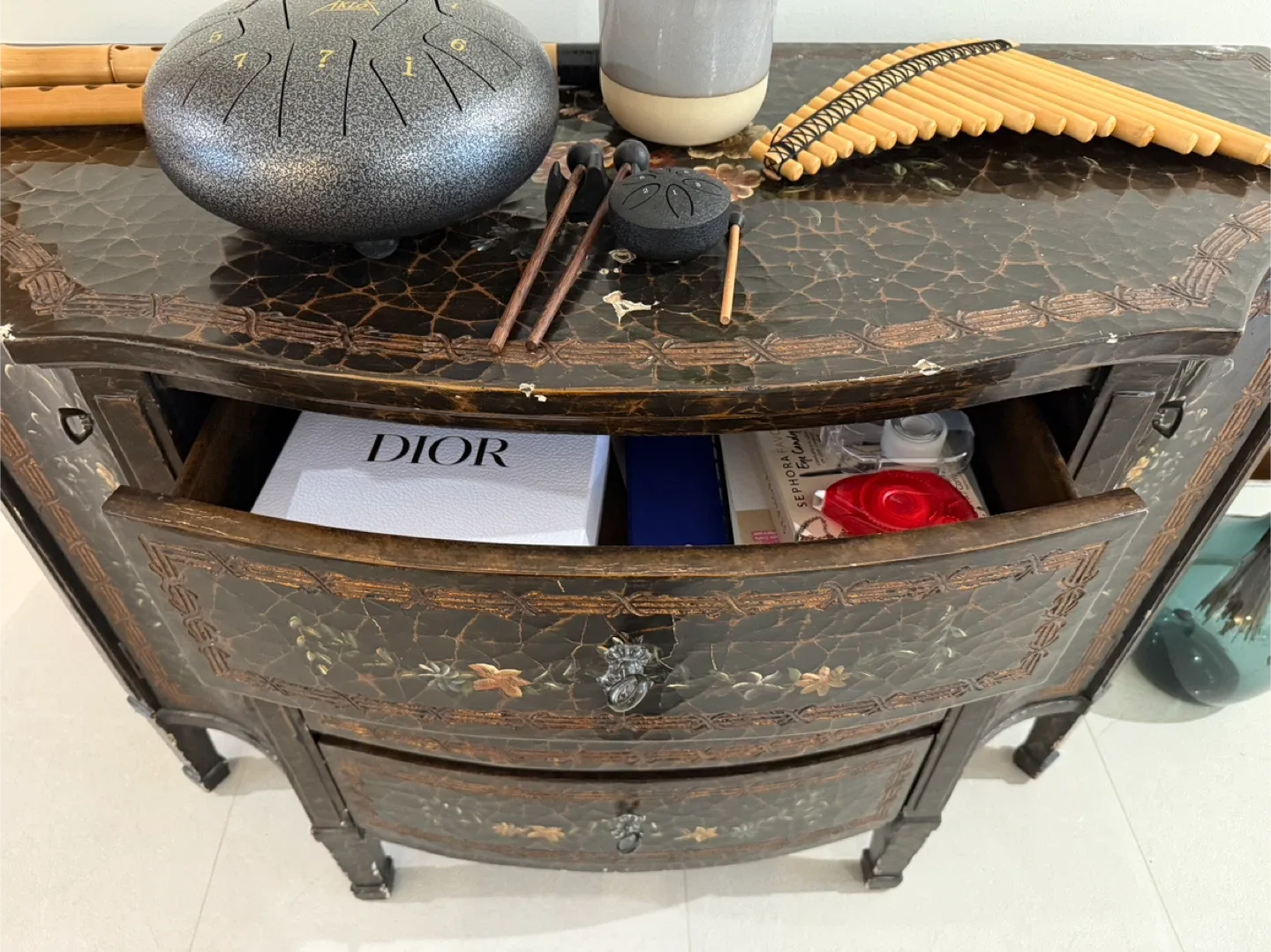 Antique Style Floral Accent Cabinet image indicator(6)