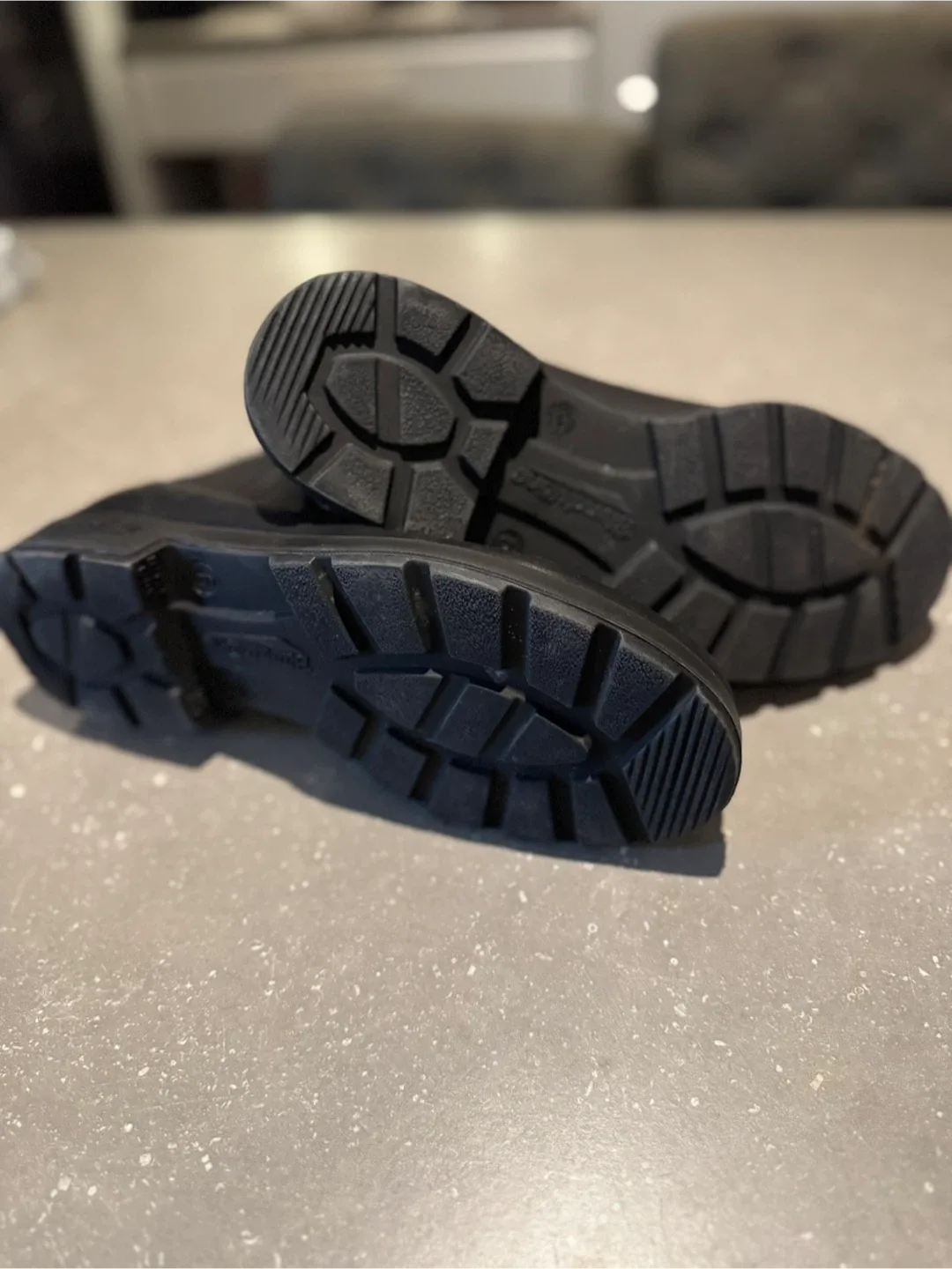 Blundstone Black Leather Chelsea Boots image indicator(4)