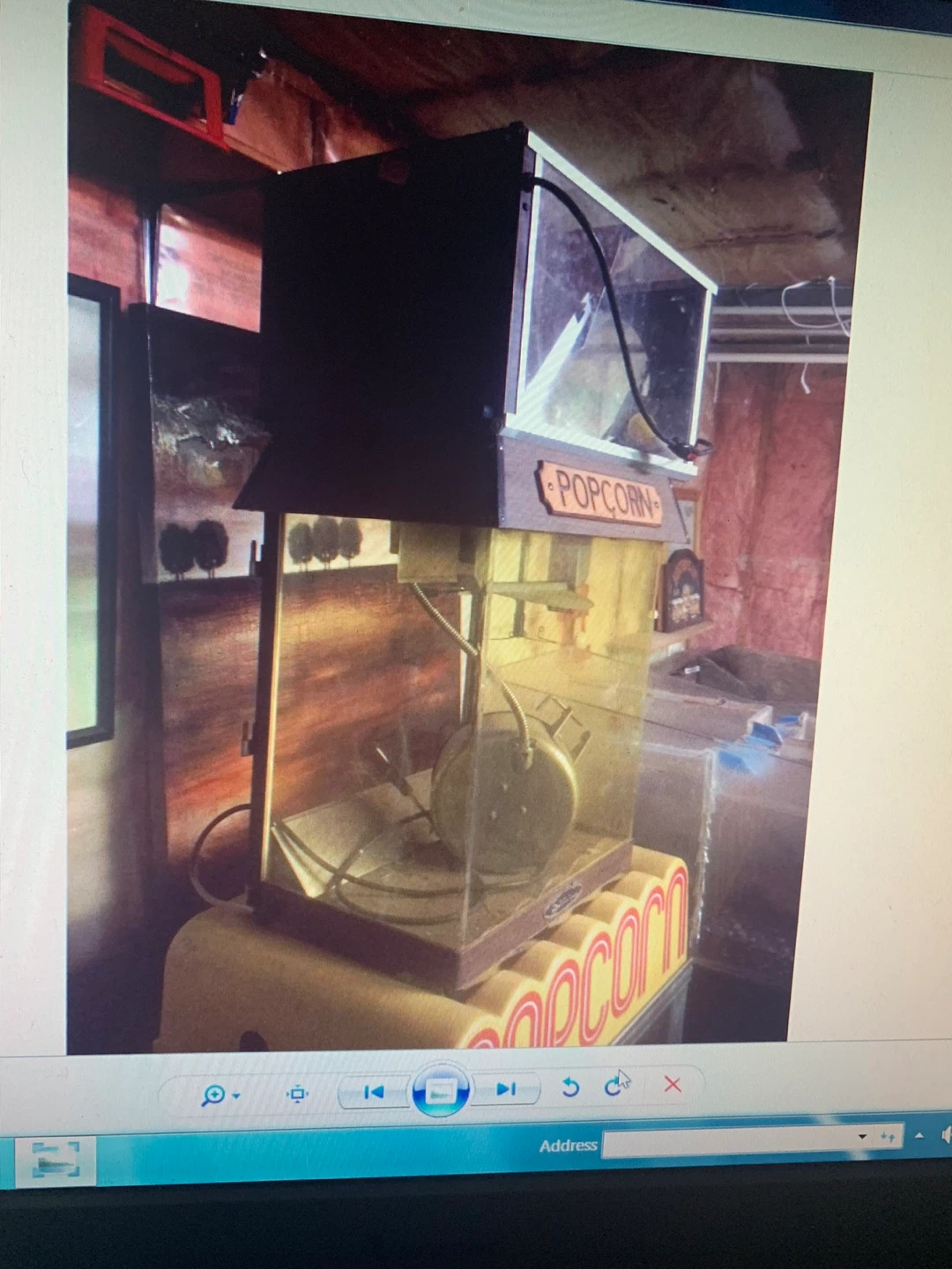 Vintage Star Manufacturing Popcorn Machine - photo 2