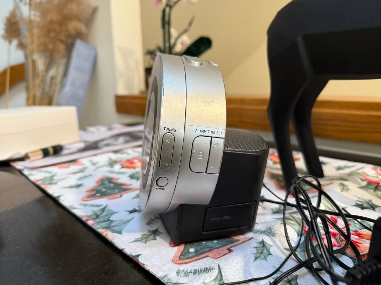 Sony Dream Machine Clock Radio image indicator(2)