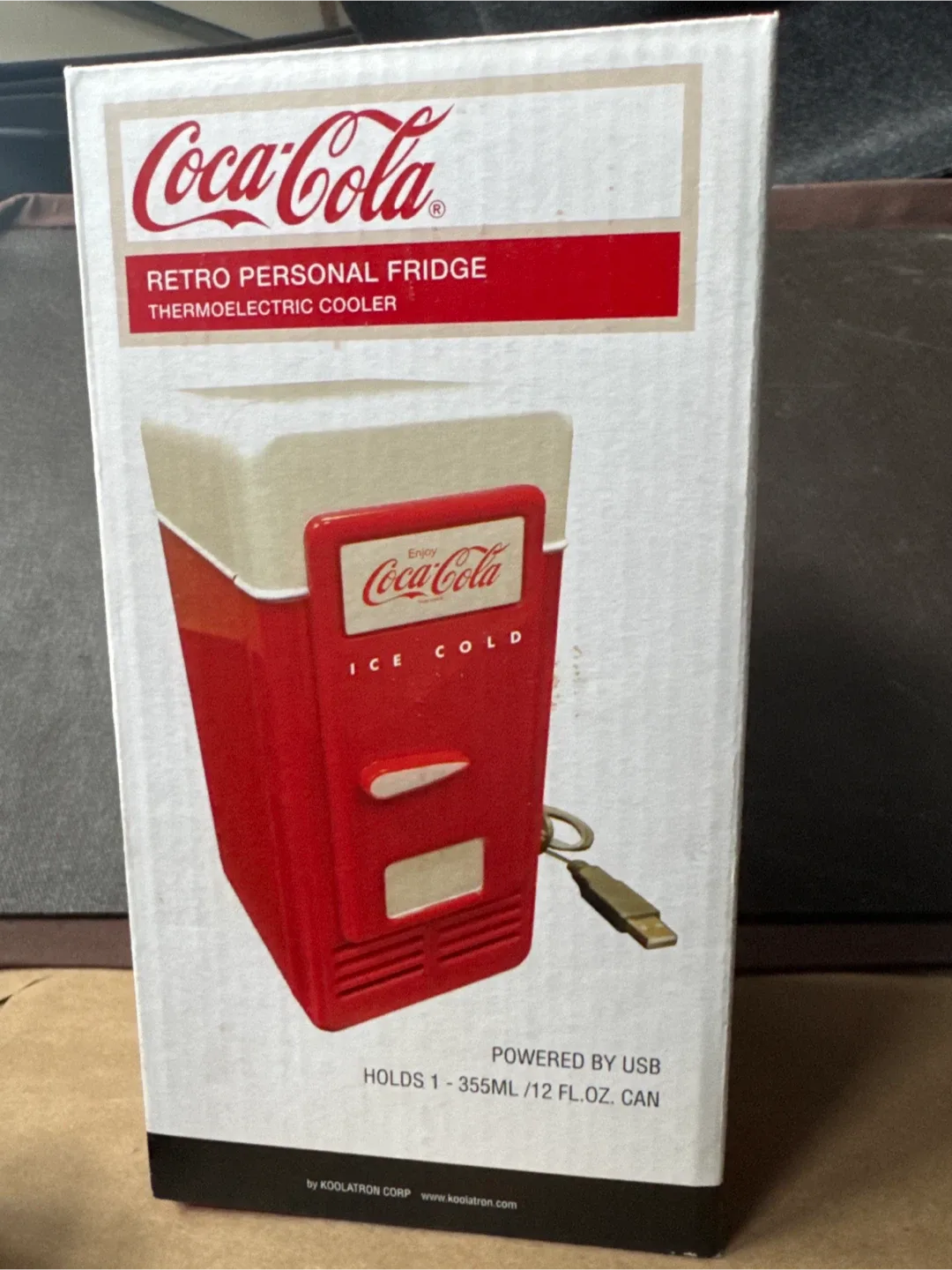 Coca-Cola Retro Personal Fridge - Thermoelectric Cooler image indicator(3)