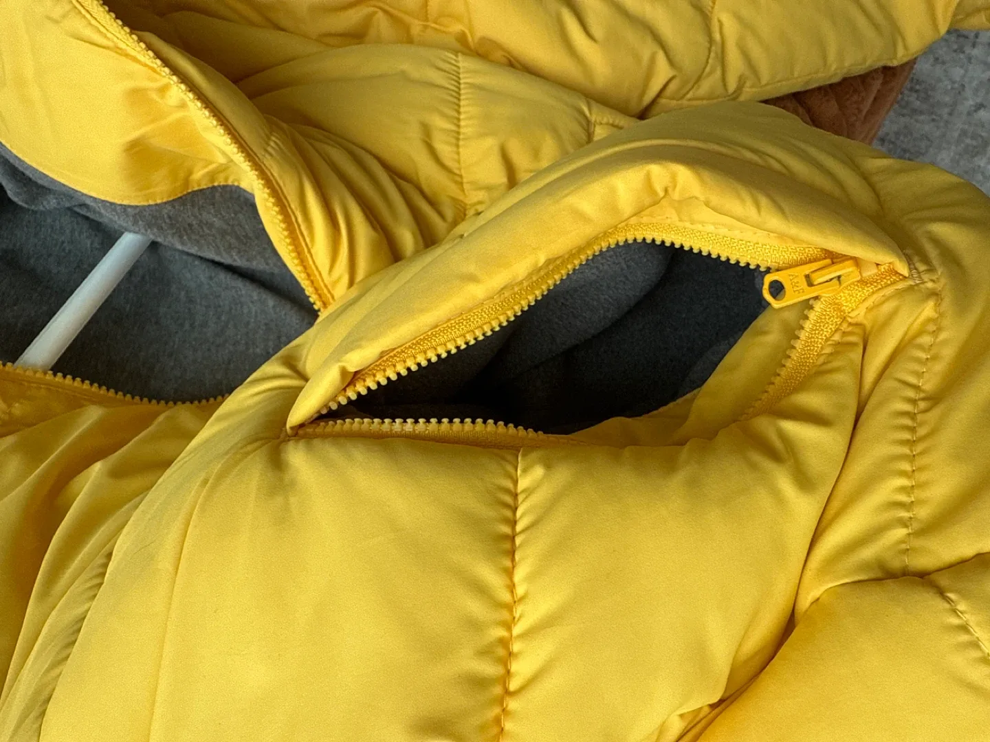 Abercrombie & Fitch Yellow Puffer Jacket - Size S image indicator(6)