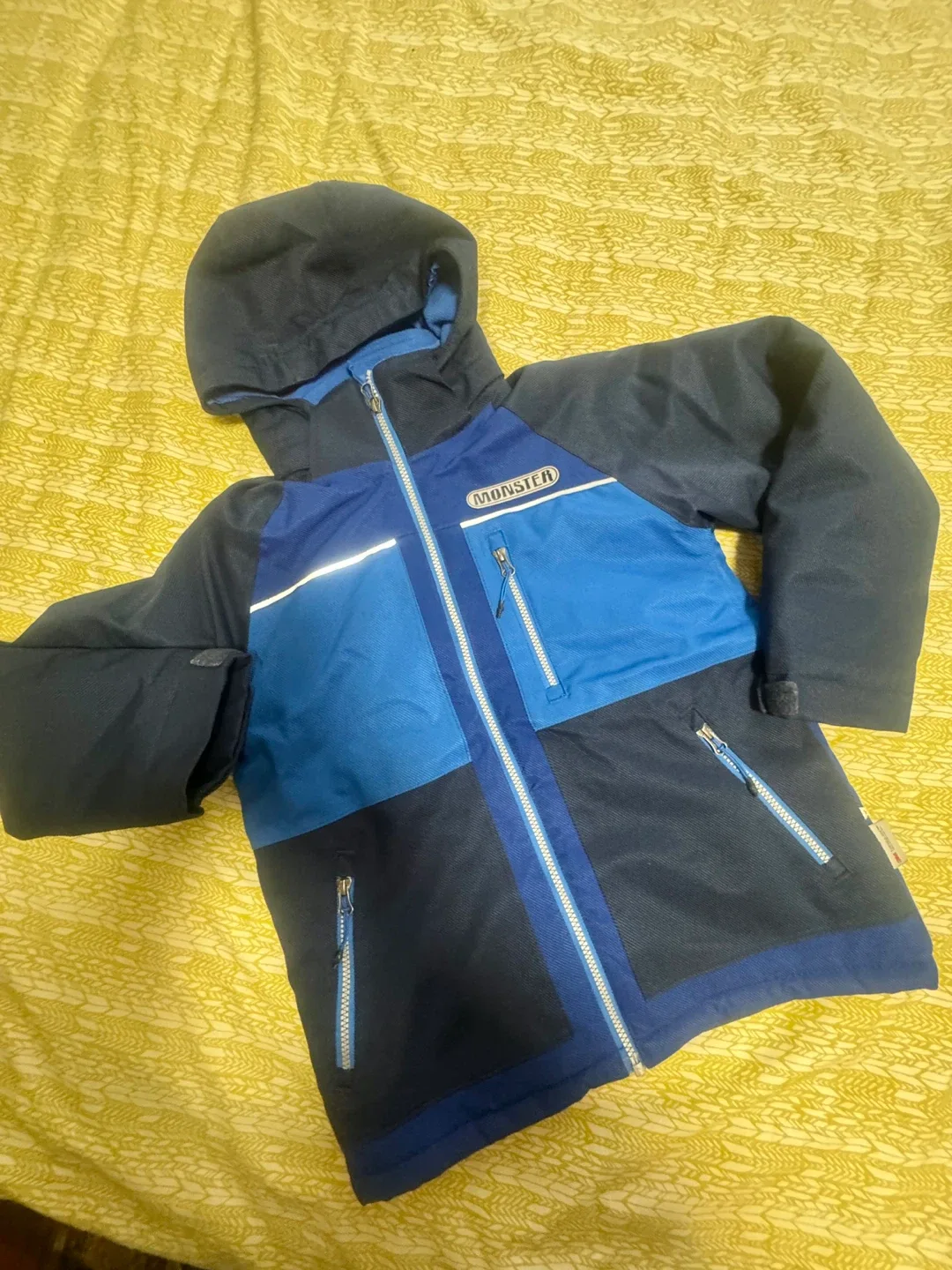 Monster Kids Snowsuit - Size 10 image indicator(2)