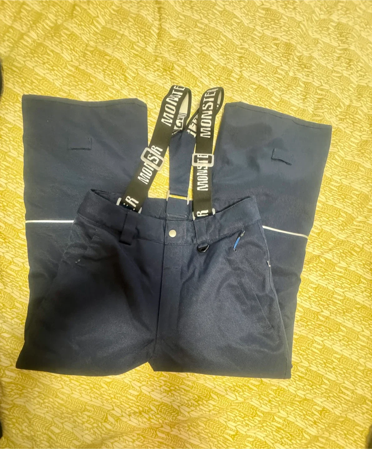 Monster Kids Snowsuit - Size 10 image indicator(3)