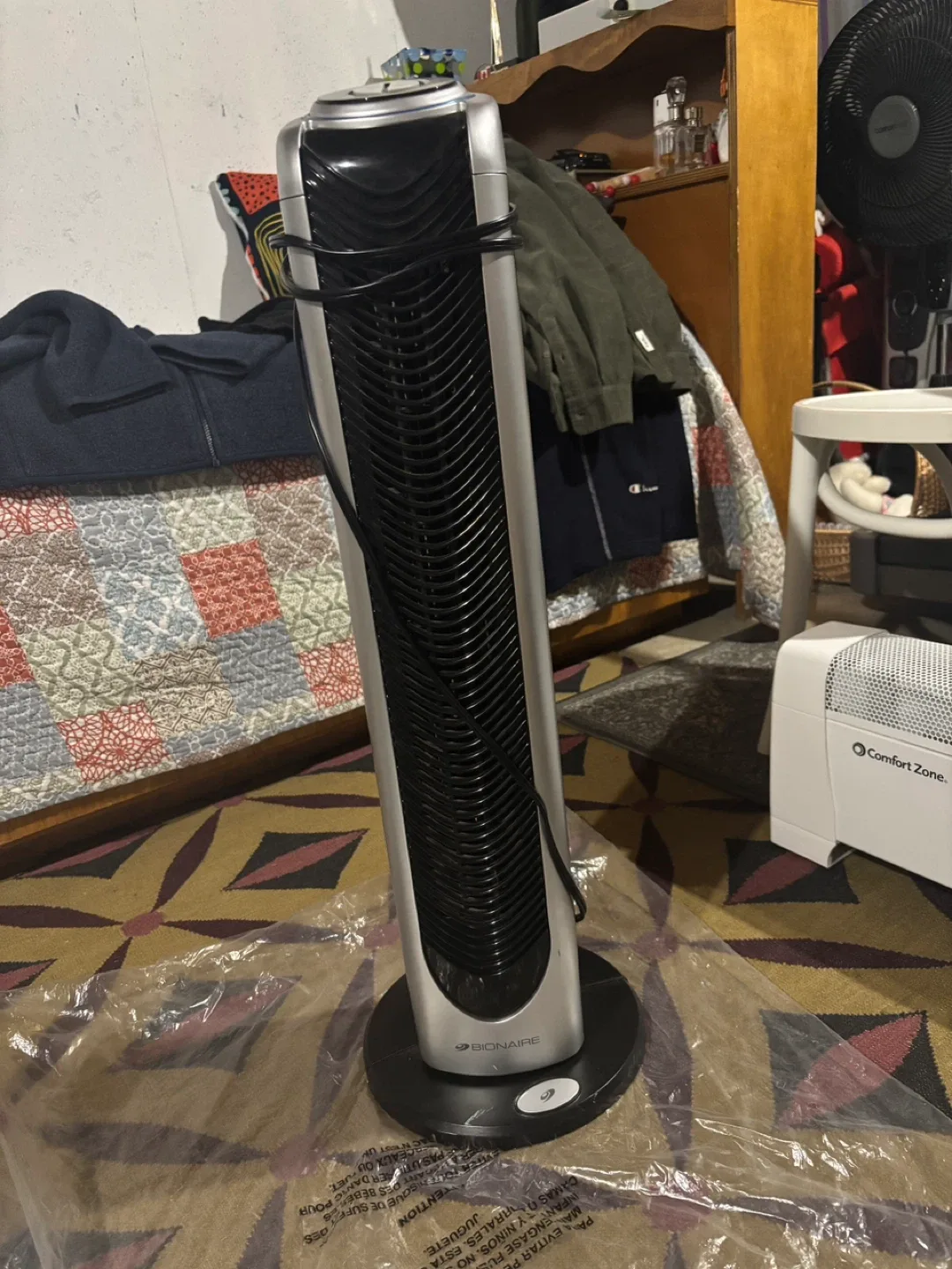 Bionaire Tower Fan - Great Condition! image indicator(2)