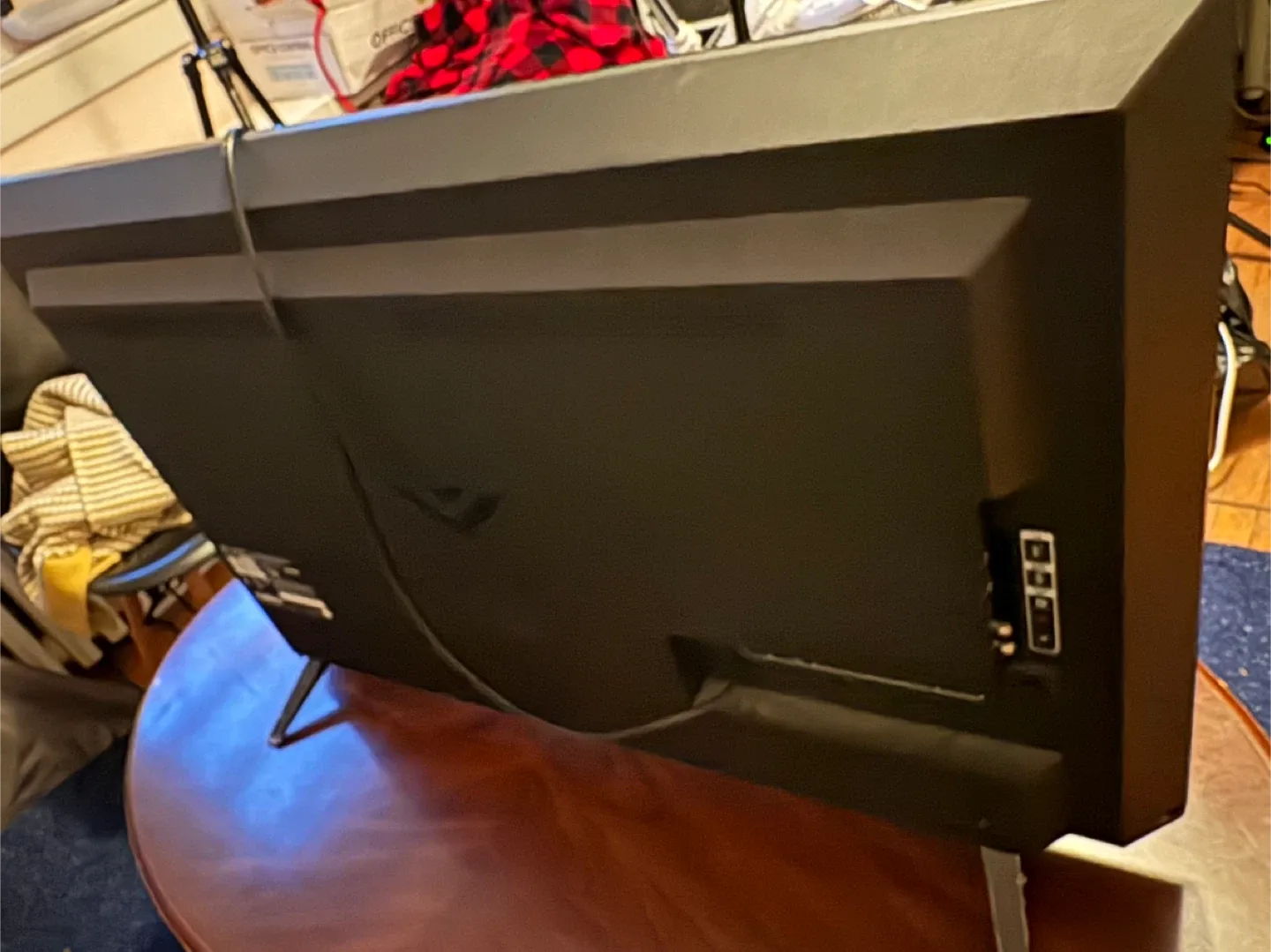 Vizio D39H-E0 39-inch TV image indicator(2)