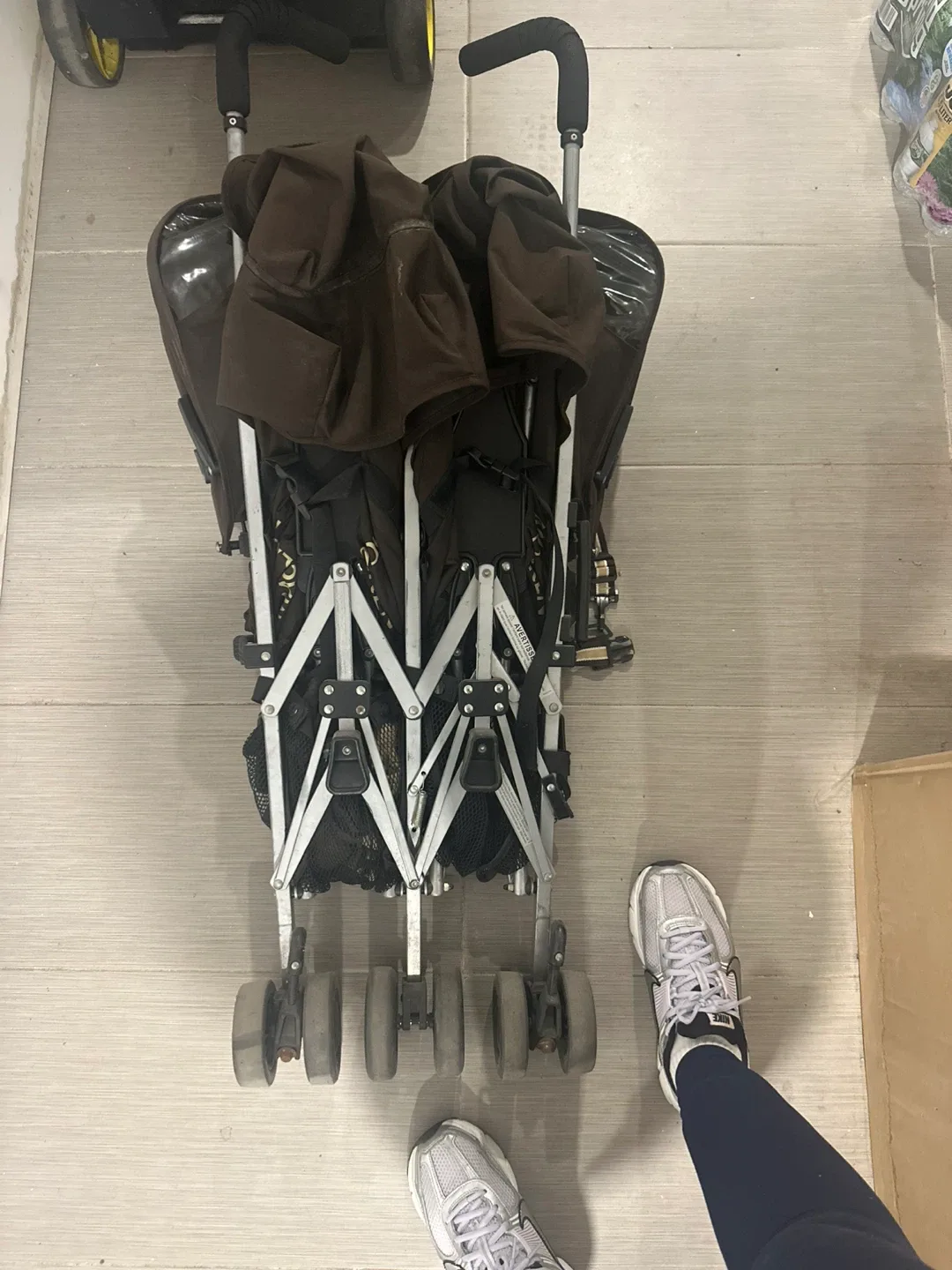 Maclaren Twin Triumph Stroller - Brown image indicator(5)