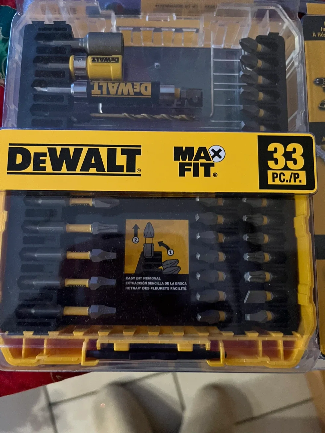 DeWalt MAX Fit 33-Piece Screwdriver Bit Set - New image indicator(3)