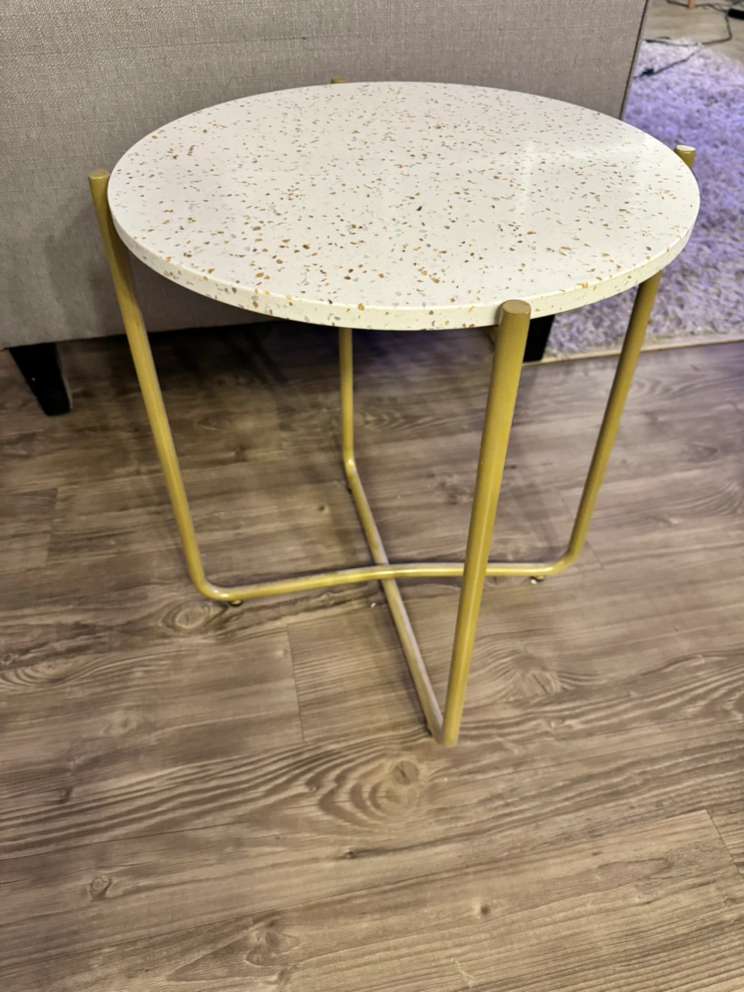 Round Side Table - Gold Legs, Speckled Top