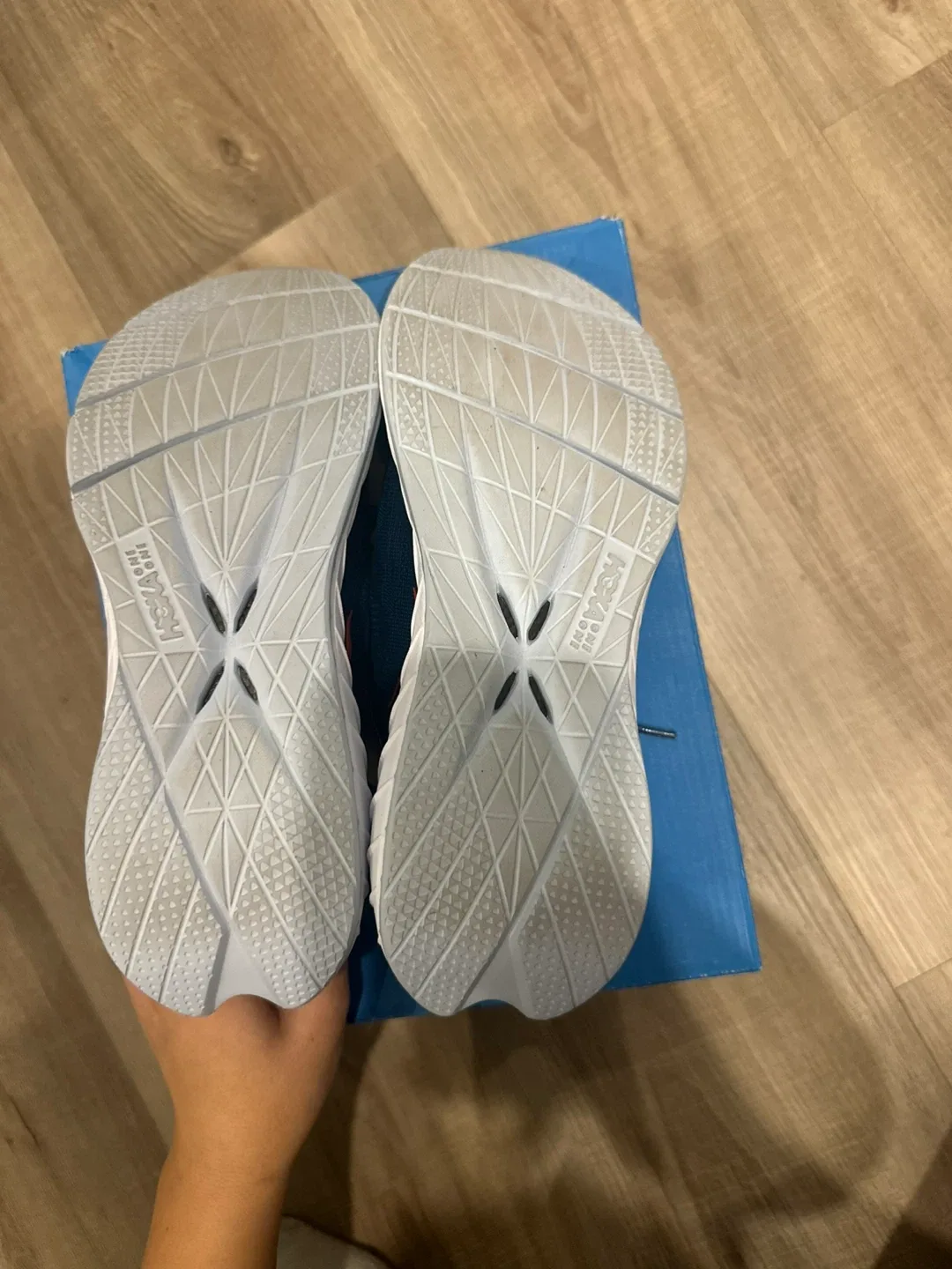 Hoka Carbon X 2 Women's Running Shoes - Size 5B image indicator(4)