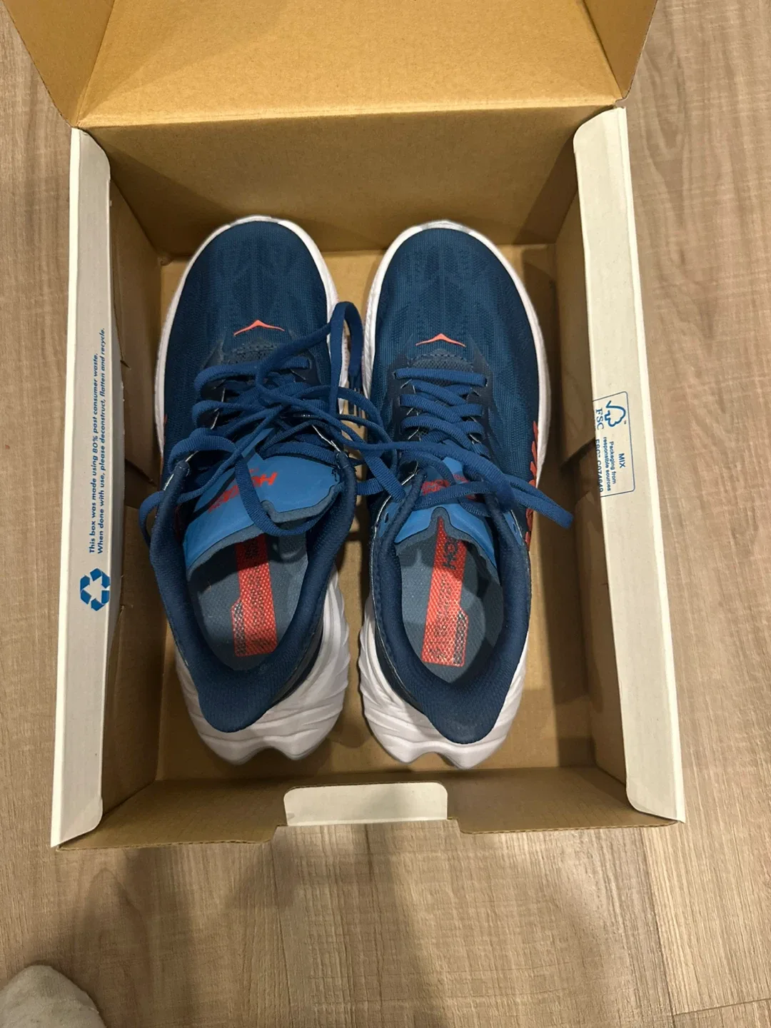 Hoka Carbon X 2 Women's Running Shoes - Size 5B image indicator(5)