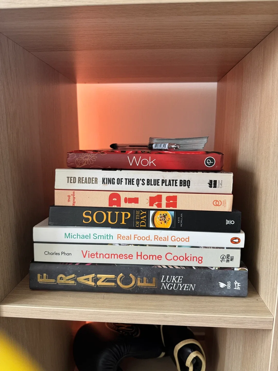 Cooking Books: Wok, Soup of the Day, Vietnamese Home Cooking image indicator(2)