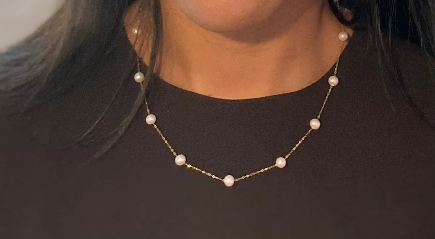 18K Gold Pearl Necklace image indicator(2)